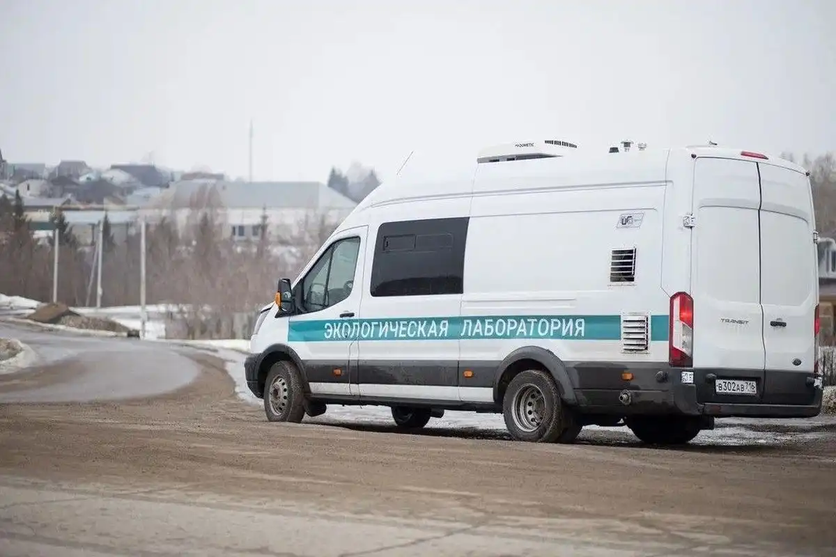 Передвижная эколаборатория Нижнекамскнефтехима