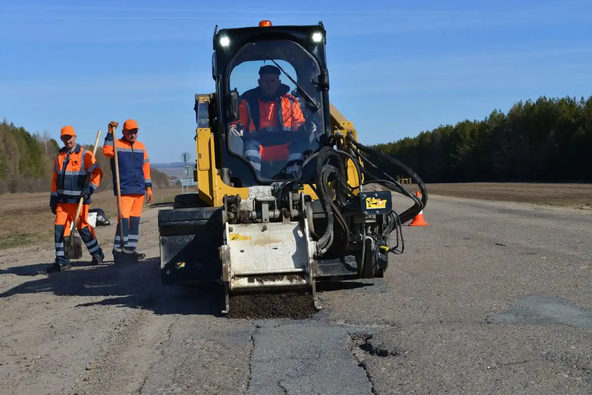ямочный ремонт горячим асфальтобетоном
