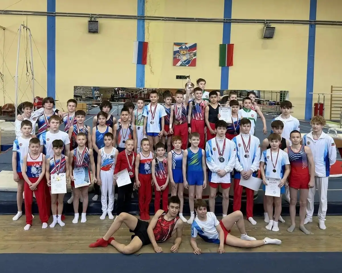Нижнекамские гимнасты на соревнованиях по спортивной гимнастике «Малыш», посвящённые памяти Р. В. Гареева в Набережных Челнах