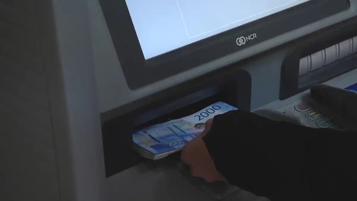 деньги банкомат внесение наличных рубли