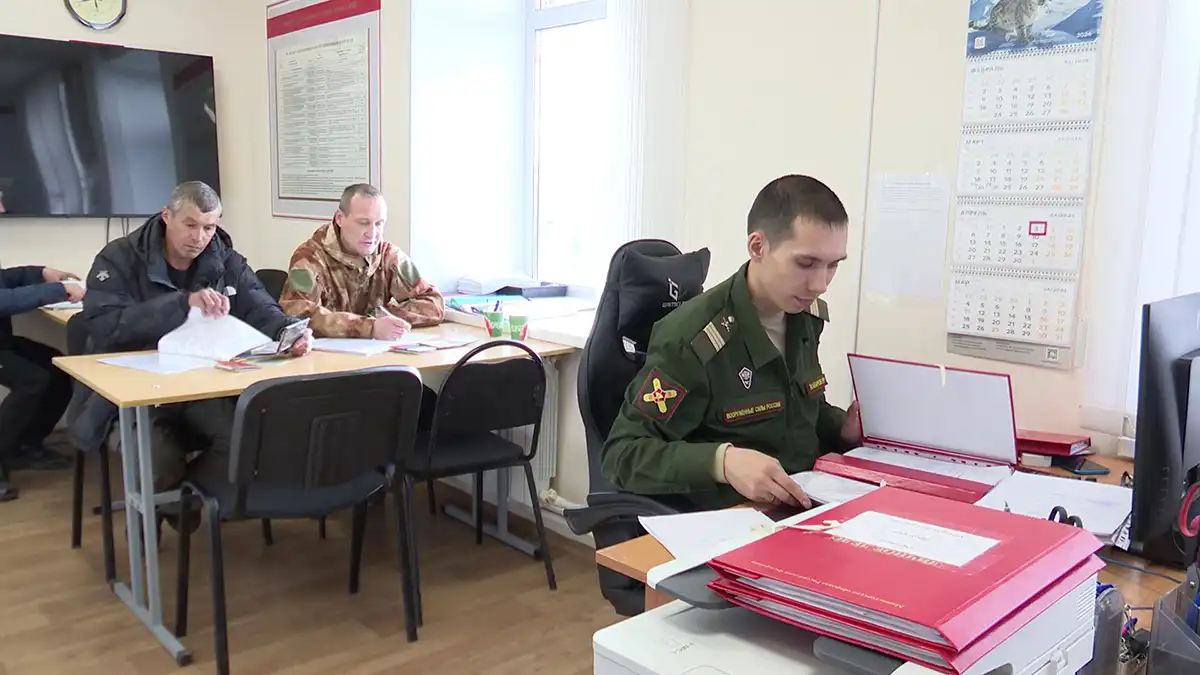 С начала года из Нижнекамска на службу по контракту ушли более 150 человек