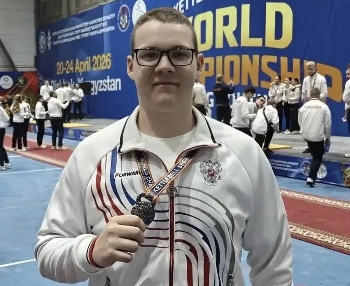 Никита Курочкин из Нижнекамска на первенстве мира по гиревому спорту