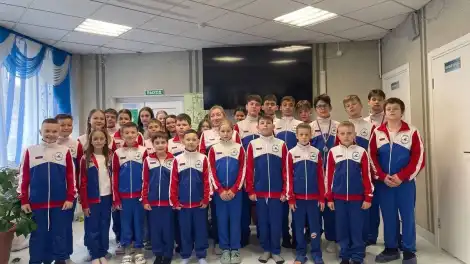 Серебро и бронза: нижнекамские пловцы успешно выступили на «Кубке бассейна Юбилейный» - телеканал НТР 24