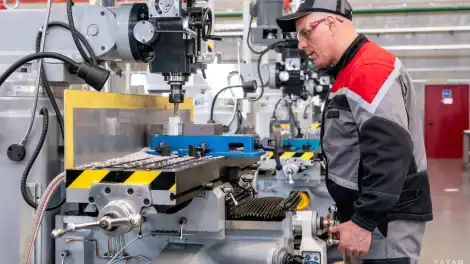 На КВЗ стартовал региональный этап конкурса «Лучший по профессии» среди рабочих - телеканал НТР 24