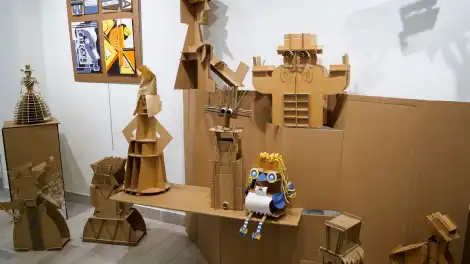 В нижнекамской художественной школе открылась «Бумажная вселенная» - телеканал НТР 24