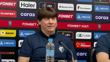 Игорь Гришин остаётся на посту главного тренера хоккейного клуба "Нефтехимик" - телеканал НТР 24