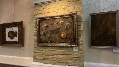 В Нижнекамске в городском музее открылась выставка «Жизнь коротка – искусство вечно"