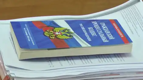 Нижнекамец получил штраф за подвеску с запрещённым символом на автозеркале - телеканал НТР 24