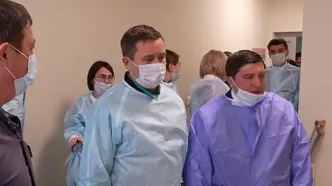 Радмир Беляев и Марат Фаляхов навестили в ЦРБ пострадавших на «Нижнекамскнефтехиме»