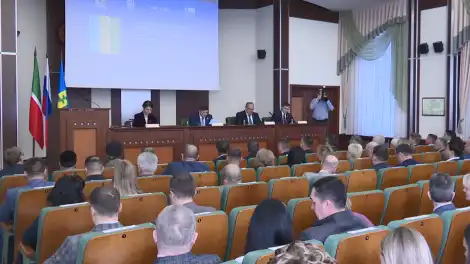 В Нижнекамске подвели бюджетные итоги и обсудили жалобы жителей на сессии Советов - телеканал НТР 24