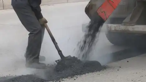 На участке автодороги № 2 в Нижнекамске начался ямочный ремонт - телеканал НТР 24