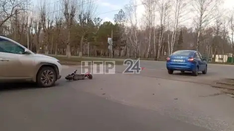 В Нижнекамске подросток на электросамокате попал в ДТП с внедорожником - телеканал НТР 24
