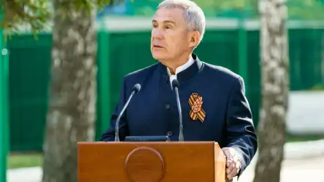 Рустам Минниханов