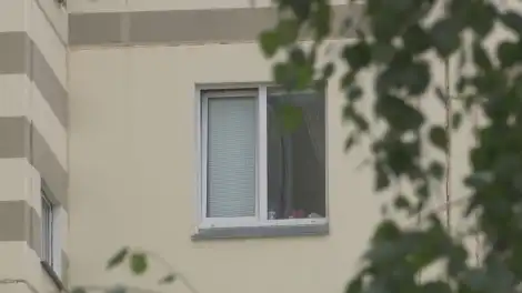 окно