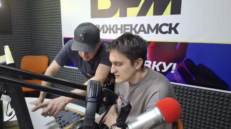Ведущие радиостанций Нижнекамска Николай Фомин и Айрат Зарипов