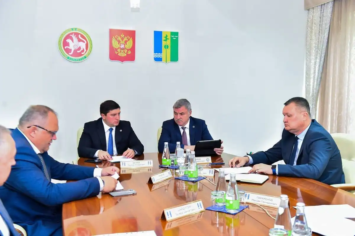 Радмир Беляев, Фарит Ханифов совещание
