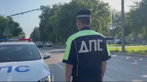 сотрудник ГАИ на посту