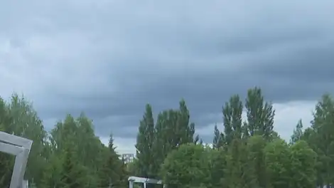 тучи пасмурное небо сквер Лемаева