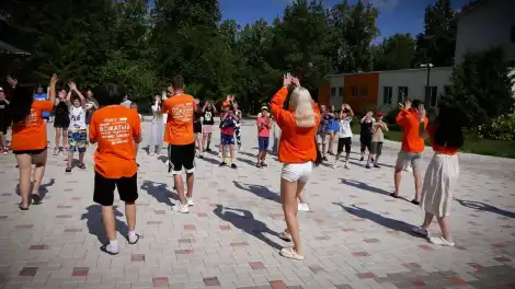 лето лагерь смена отдых дети вожатые