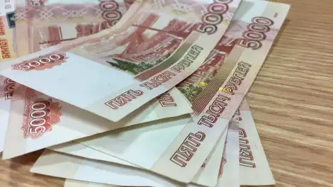 Банкноты номиналом 100 рублей