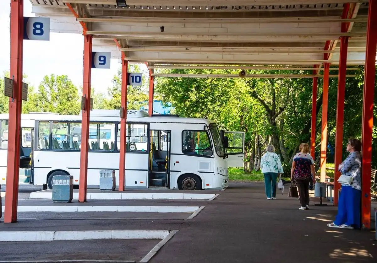 Посадочные площадки на автовокзале в Нижнекамске