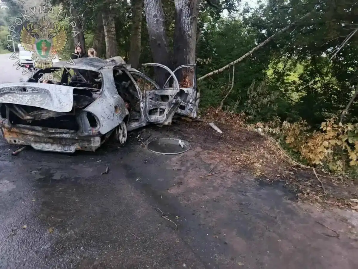 сгоревший авто