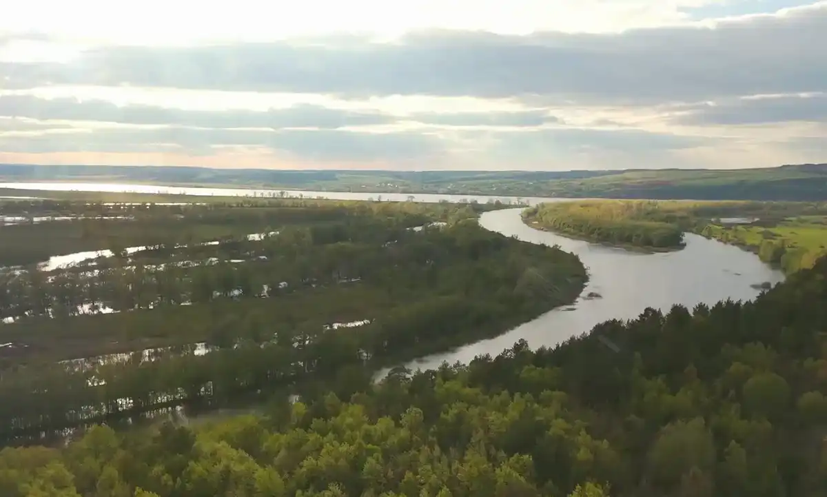 Небо в облаках близ Нижнекамска