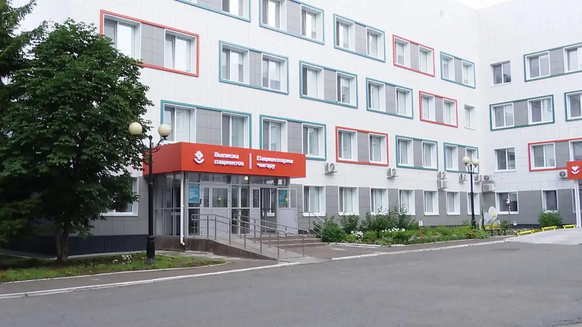Фасад роддома в Нижнекамске