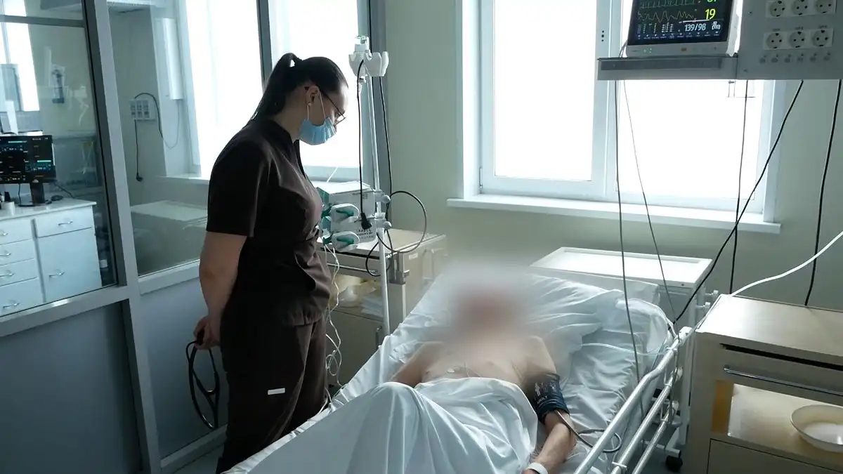 Пациент с инсультом в палате
