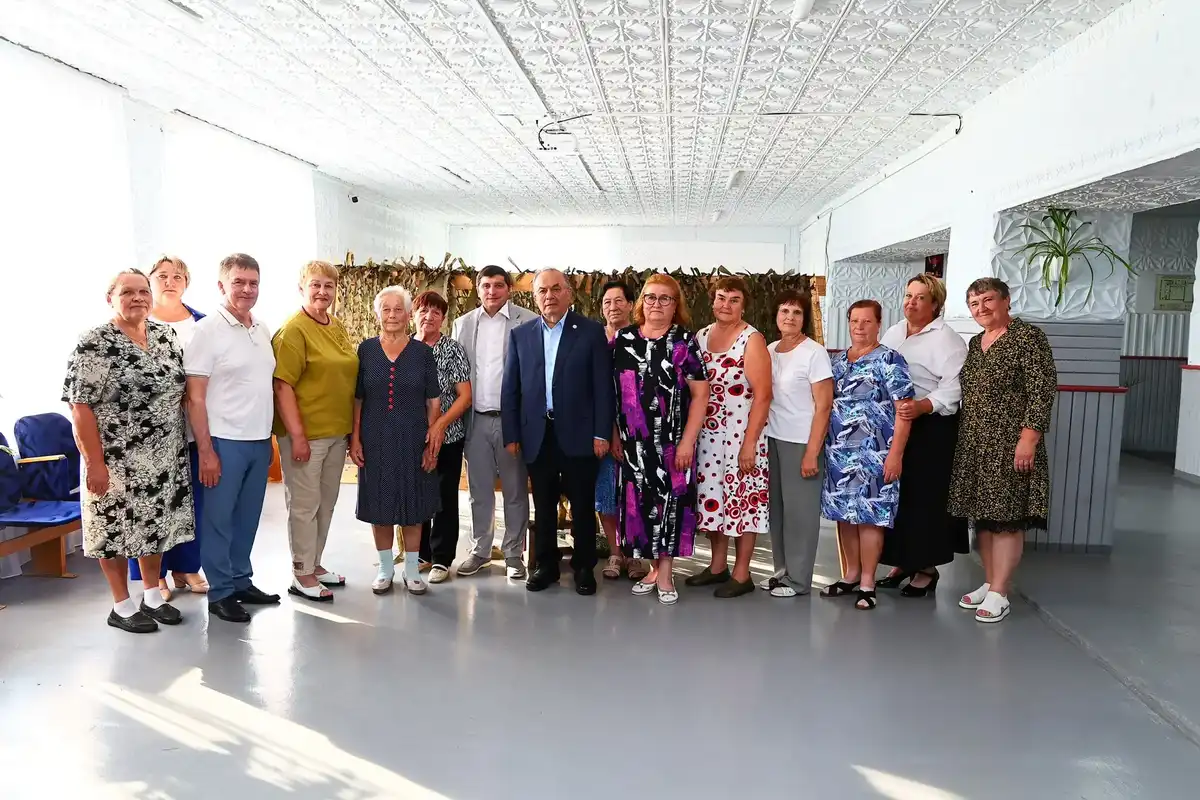делегация в селе