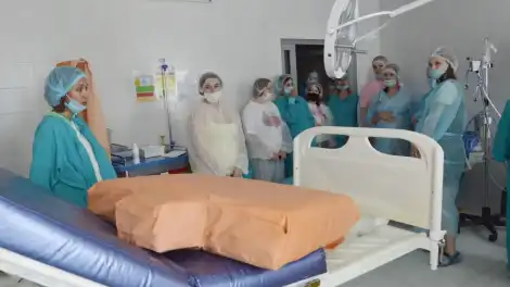Встреча в перинатальном центре Нижнекамска будущих родителей с врачами и психологом