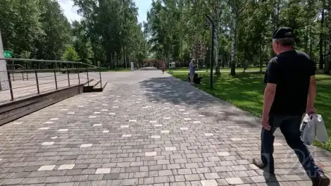 парк Семья в Нижнекамске летом