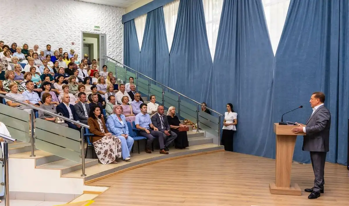 встреча Айдара Метшина с медработниками Нижнекамска