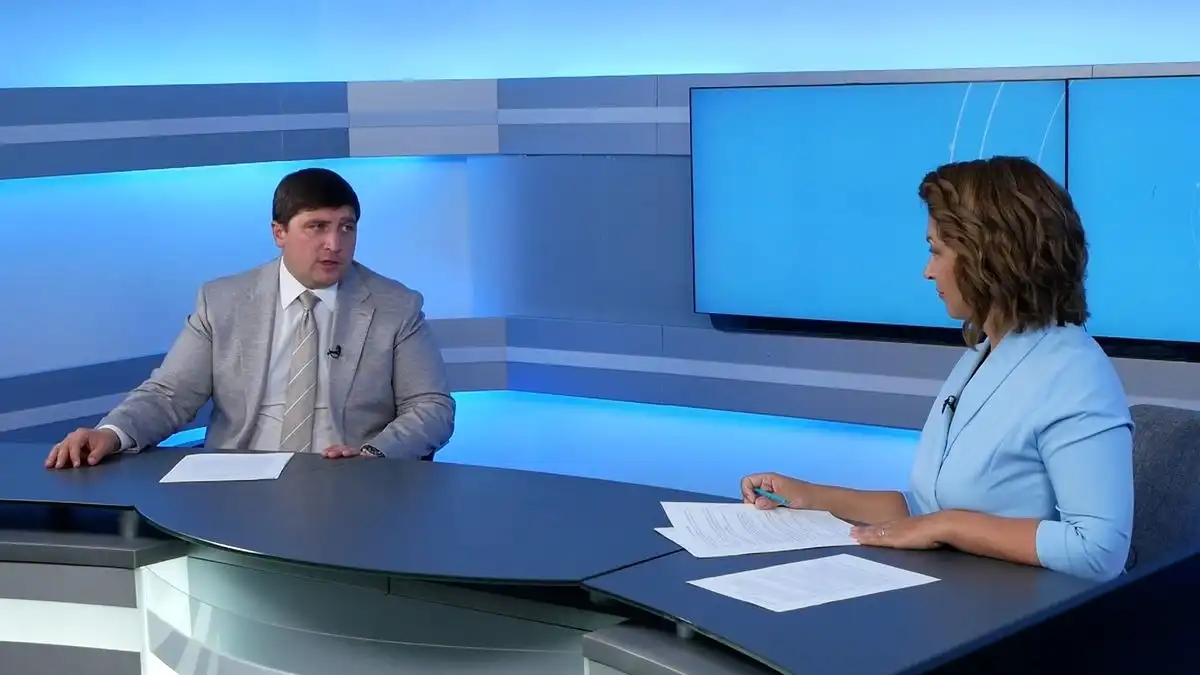 Мэр Нижнекамска Радмир Беляев на Прямой связи на телеканале НТР 24