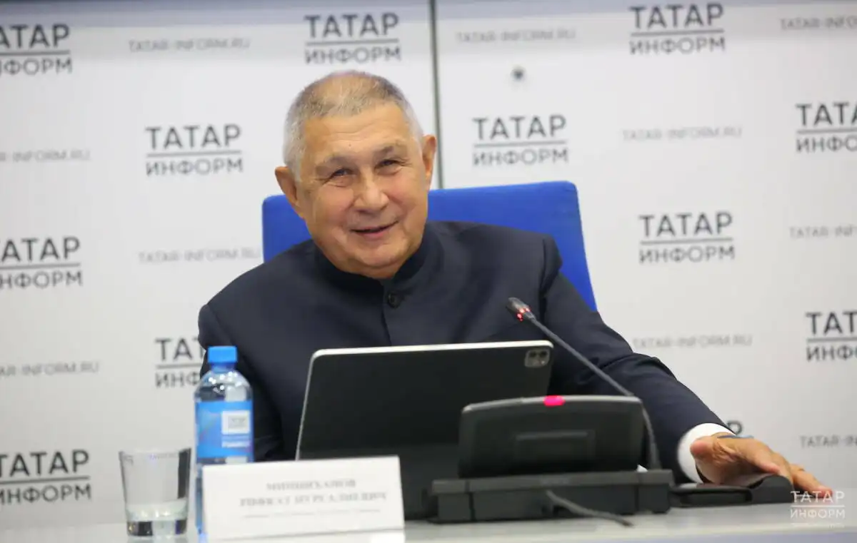 Президент Академии наук Республики Татарстан Рифкат Минниханов