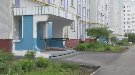 входная группа подъезда дома в нижнекамске