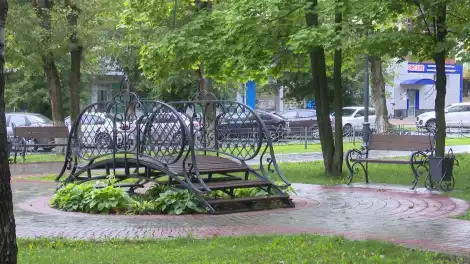 мостик в парке имени Тукая в Нижнекамске