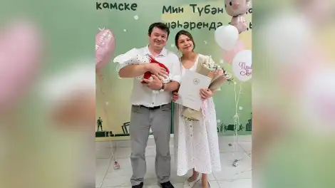 Лилия и Ильнур Шарафуллины с дочерью Ясминой
