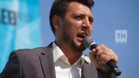 певец татарской эстрады Фирдус Тямаев