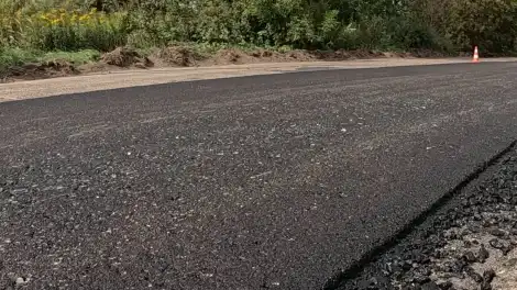 свежий асфальт дорога