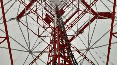 Телебашня в Нижнекамске на проспекте Химиков