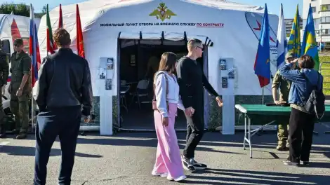 Мобильный пункт отбора на службу по контракту в Казани