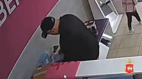 мужчина в ПВЗ