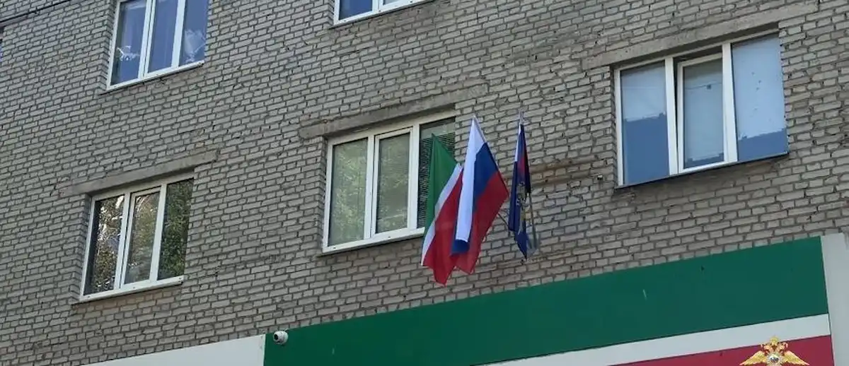 окна здания УВД НМР
