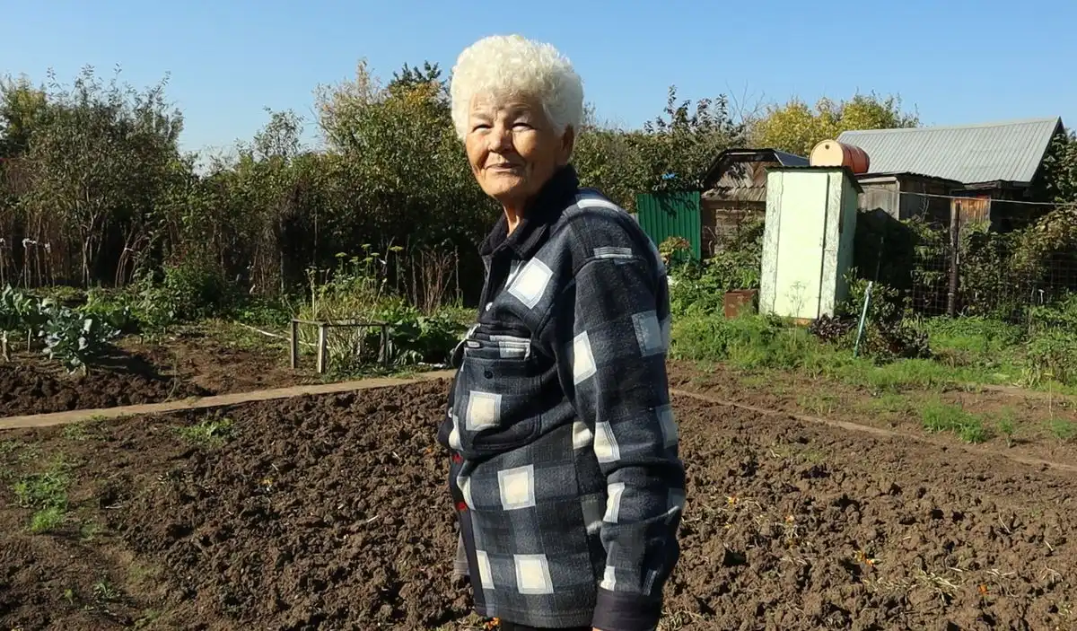 Зария Плотникова