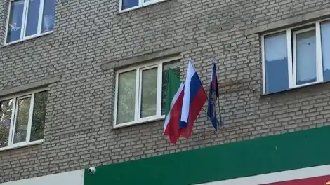 окна здания УВД НМР