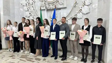награждение спортсменов памятным знаком «Спортивная элита Нижнекамска»