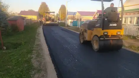 в селе Верхние Челны Нижнекамского района ремонтируют дорогу