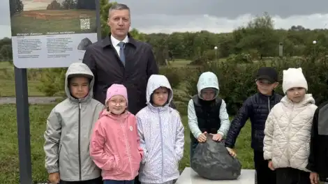 открытие стелы в честь метеорита Каинсаз в Татарстане