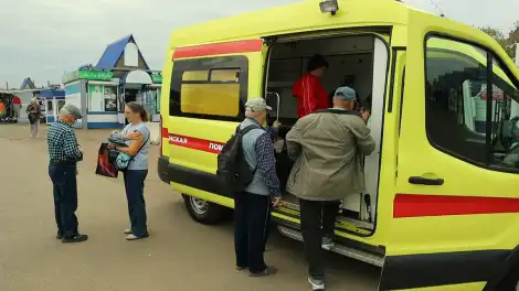 Прививочная бригада на рынке в Нижнекамске